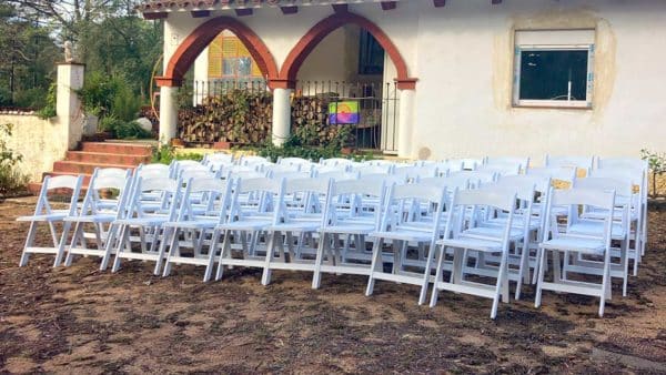 ramalaire wedding planner serveis de casament lloguer de productes cadires blances 49unitats