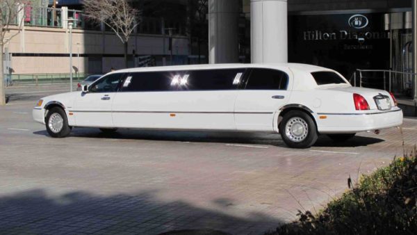 ramalaire wedding planner serveis de casament lloguer de vehicles lincoln limousine costat