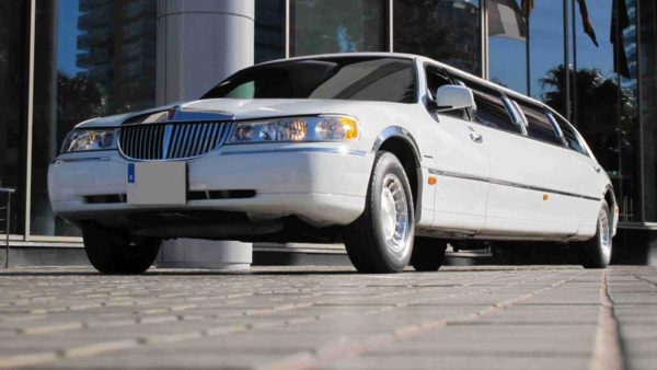 ramalaire wedding planner serveis de casament lloguer de vehicles lincoln limousine detall