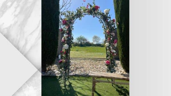 ramalaire wedding planner serveis de casament serveis de localitzacio masia exemple de cerimonia arc amb flors